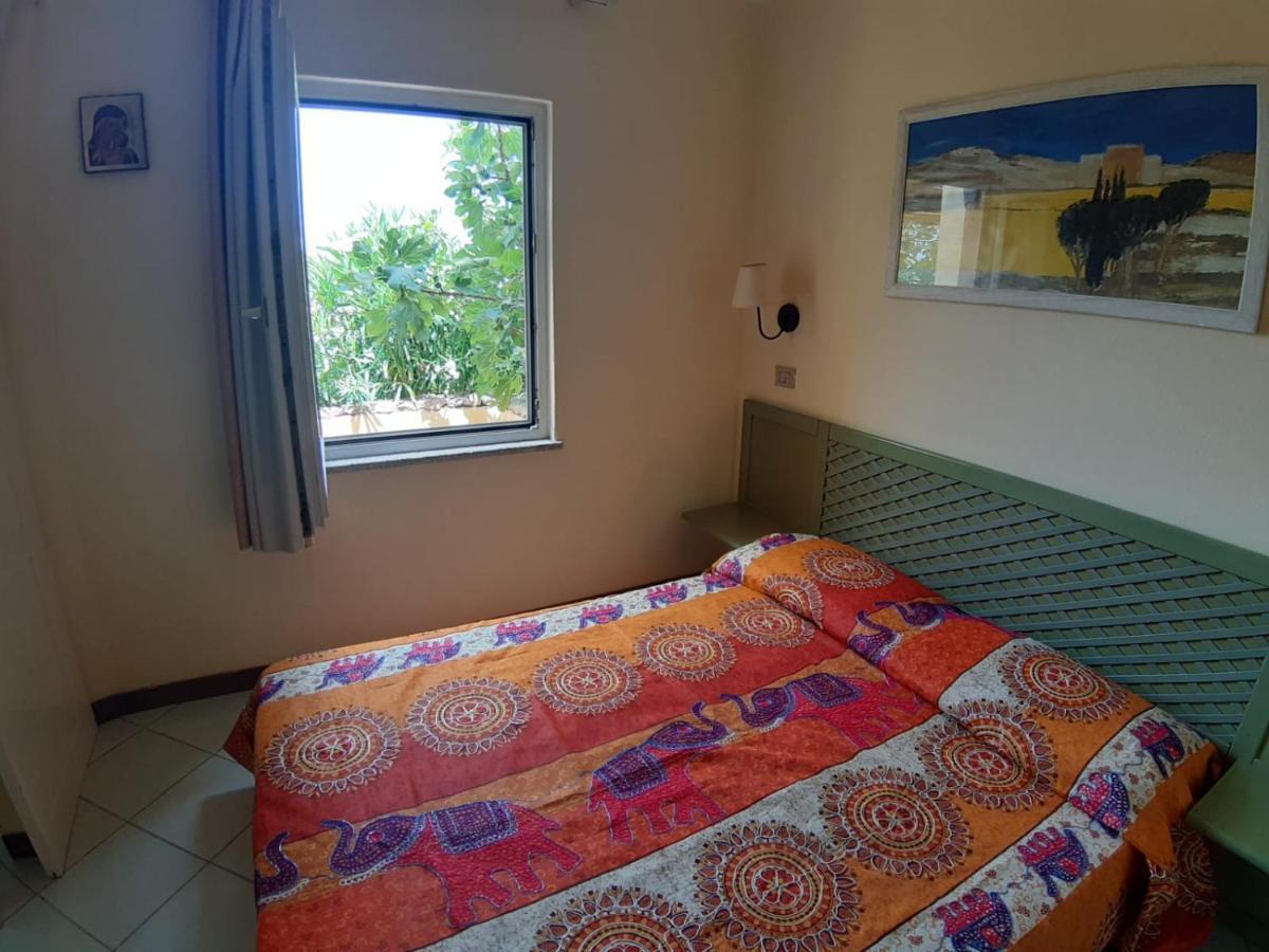 איזולה רוסה Appartamento Panoramico Calarossa Sardegna מראה חיצוני תמונה