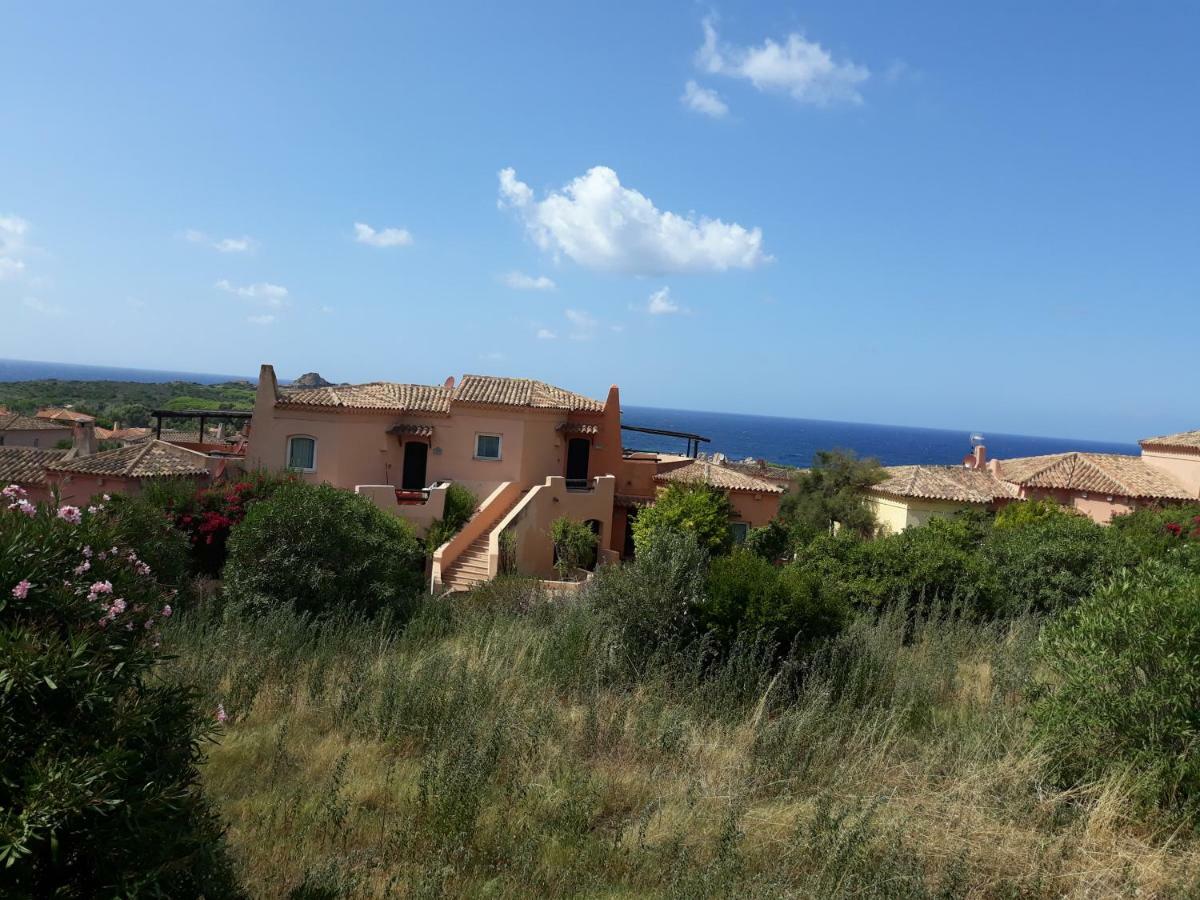 איזולה רוסה Appartamento Panoramico Calarossa Sardegna מראה חיצוני תמונה